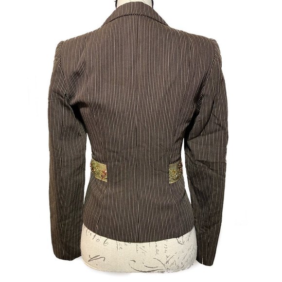 NWT Tempo Paris Blazer Brown Pinstripe with beautiful Floral Accent Size 2 - Picture 2 of 7